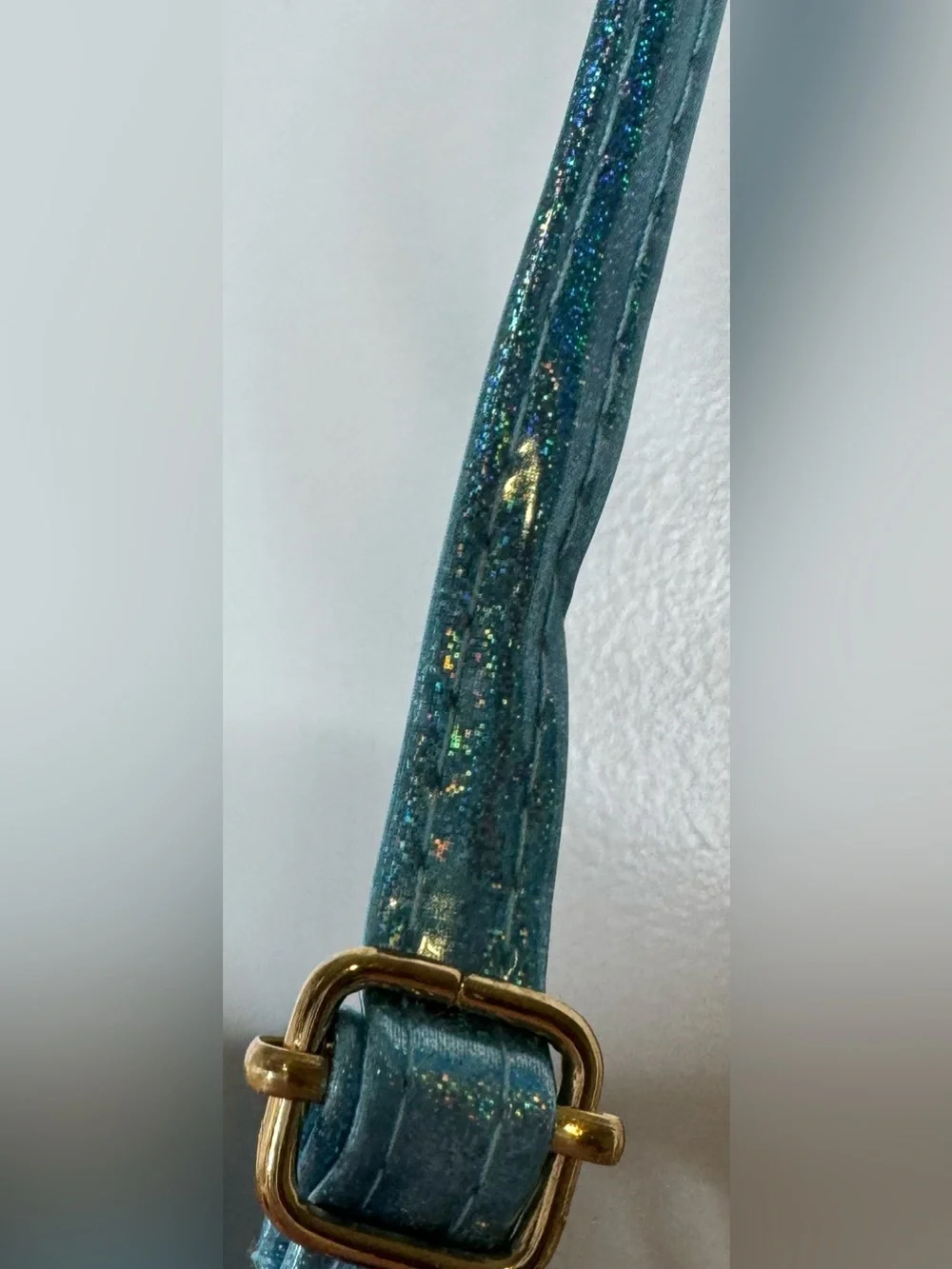 Hello Kitty Shimmery Light Blue Pearl-Handle Kids Crossbody Bag w/ Red Bow